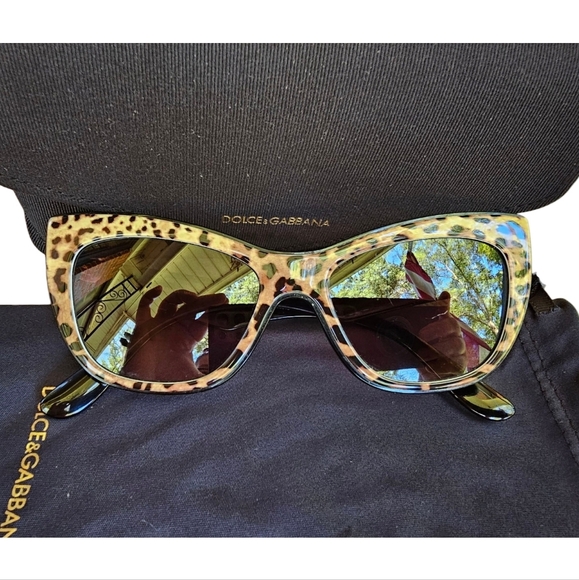 Dolce & Gabbana Cat Eye Sunglasses DG4417 - Picture 4 of 7